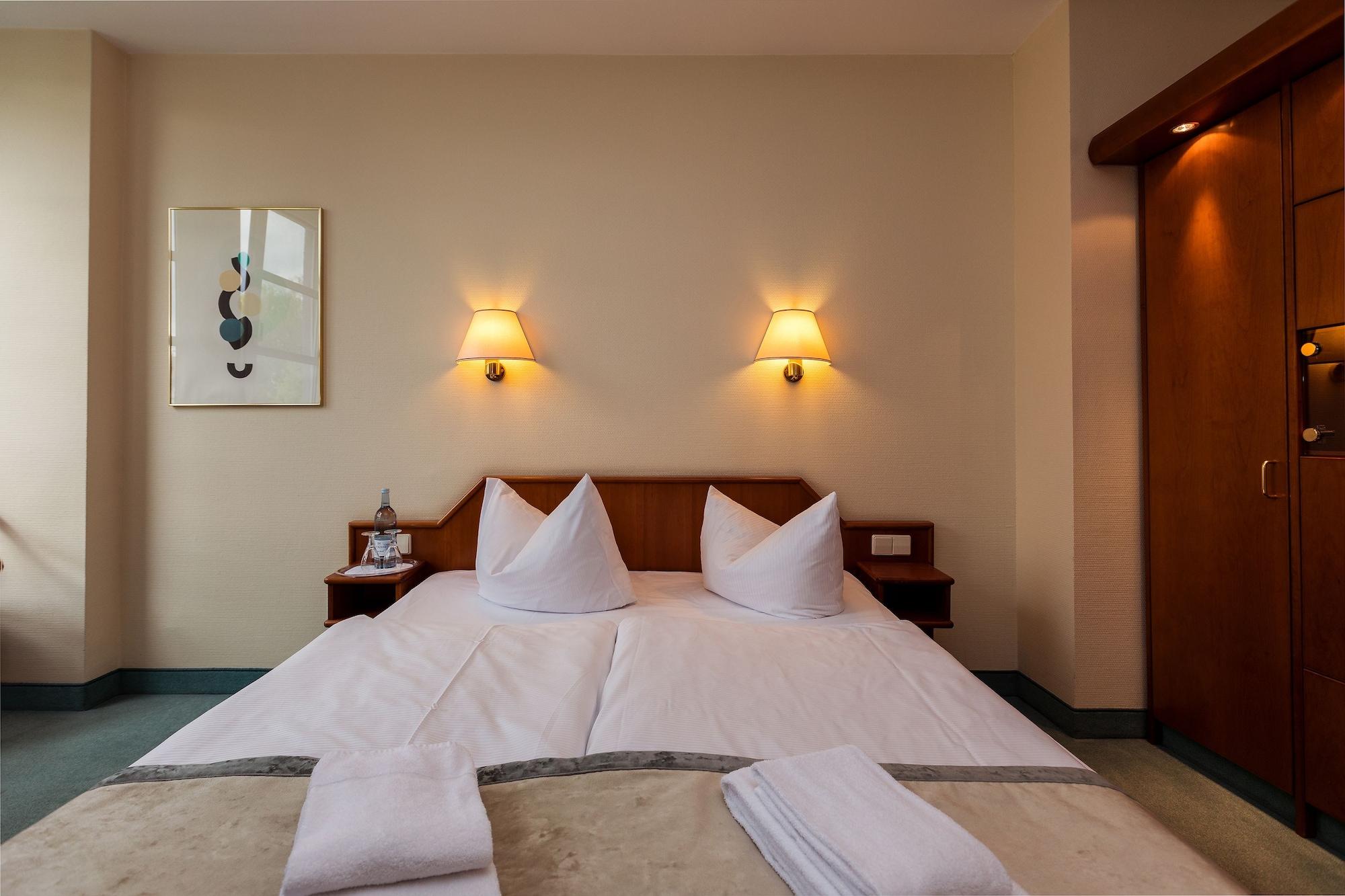 Senscity Hotel Berlin Spandau Eksteriør bilde