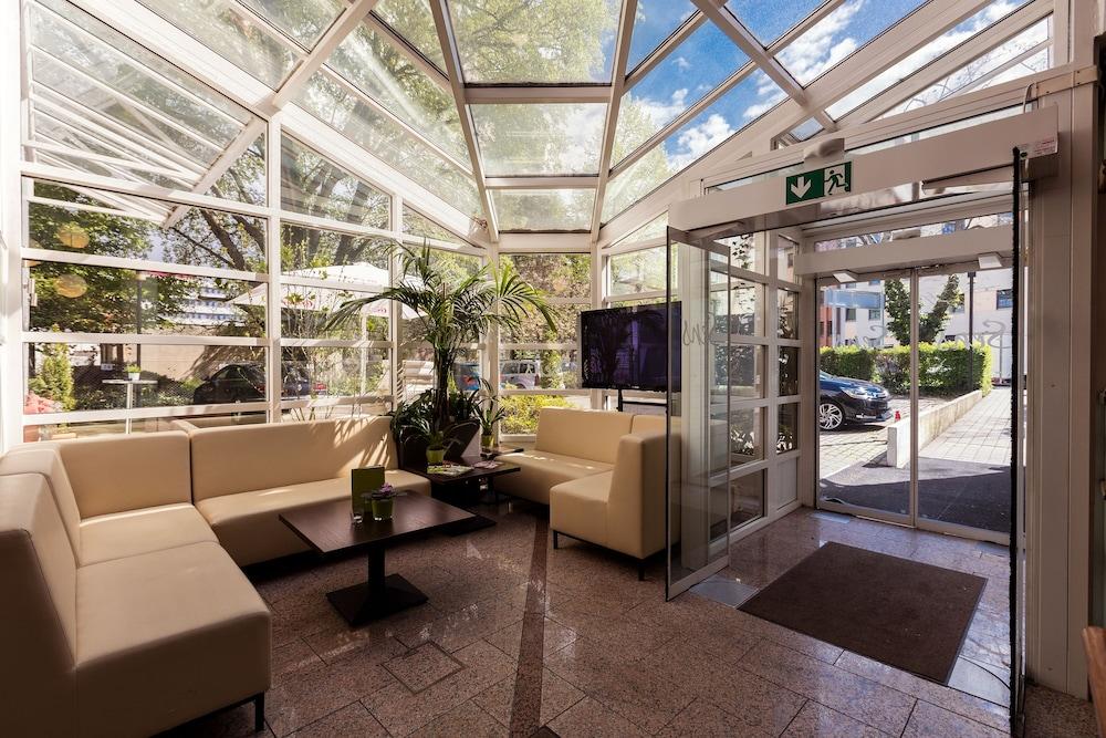 Senscity Hotel Berlin Spandau Eksteriør bilde
