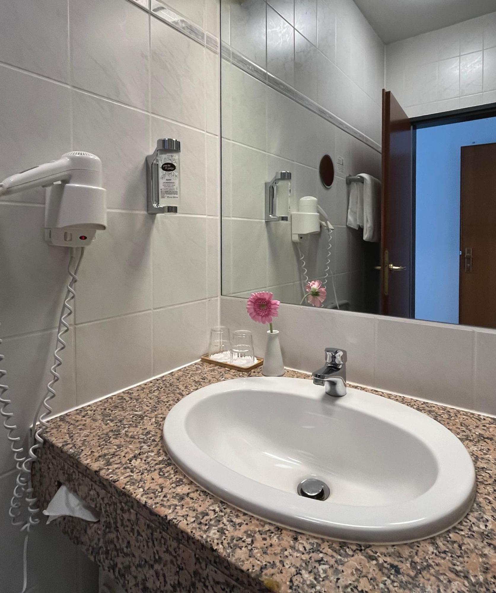 Senscity Hotel Berlin Spandau Eksteriør bilde