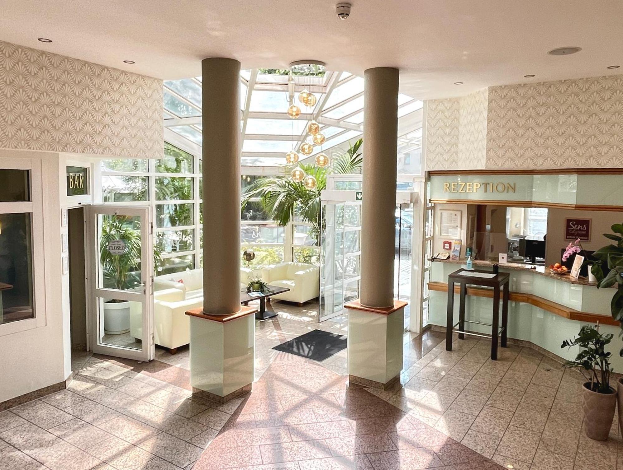 Senscity Hotel Berlin Spandau Eksteriør bilde