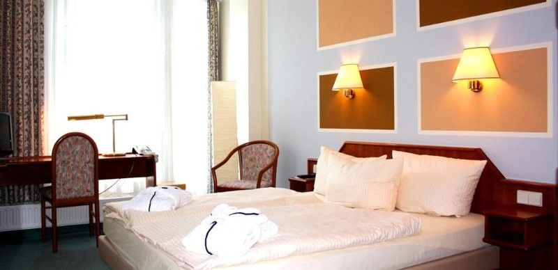 Senscity Hotel Berlin Spandau Rom bilde